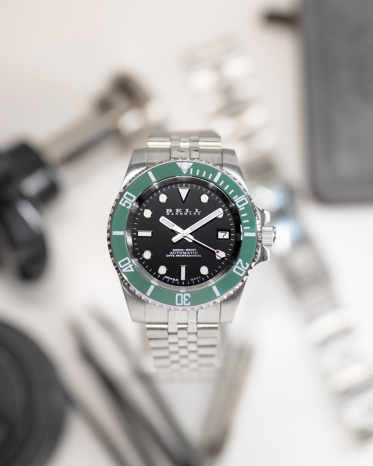 Six O Series Dive Professional "Star Bucks"